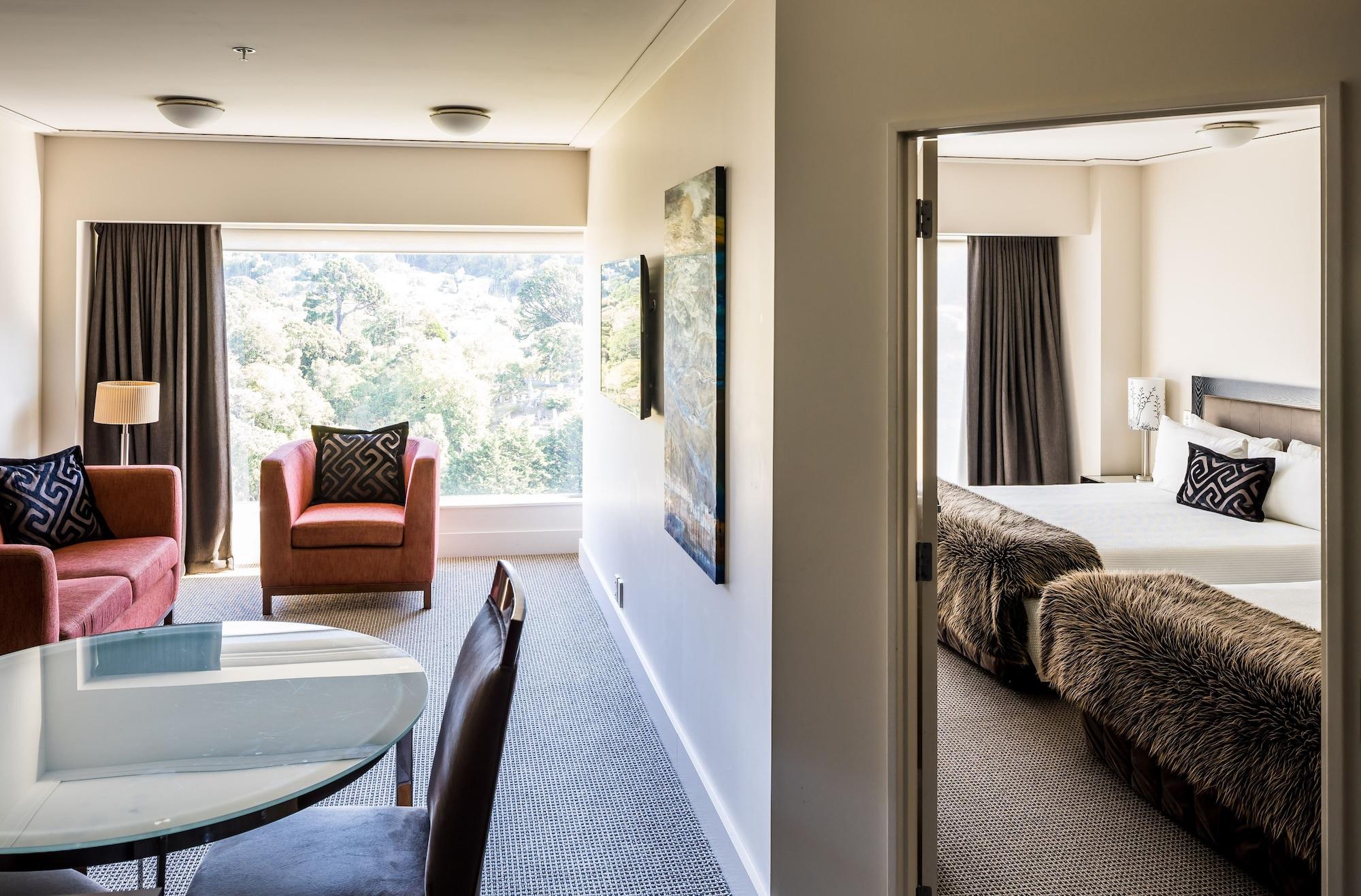 Bolton Hotel Wellington Bagian luar foto A suite at the hotel