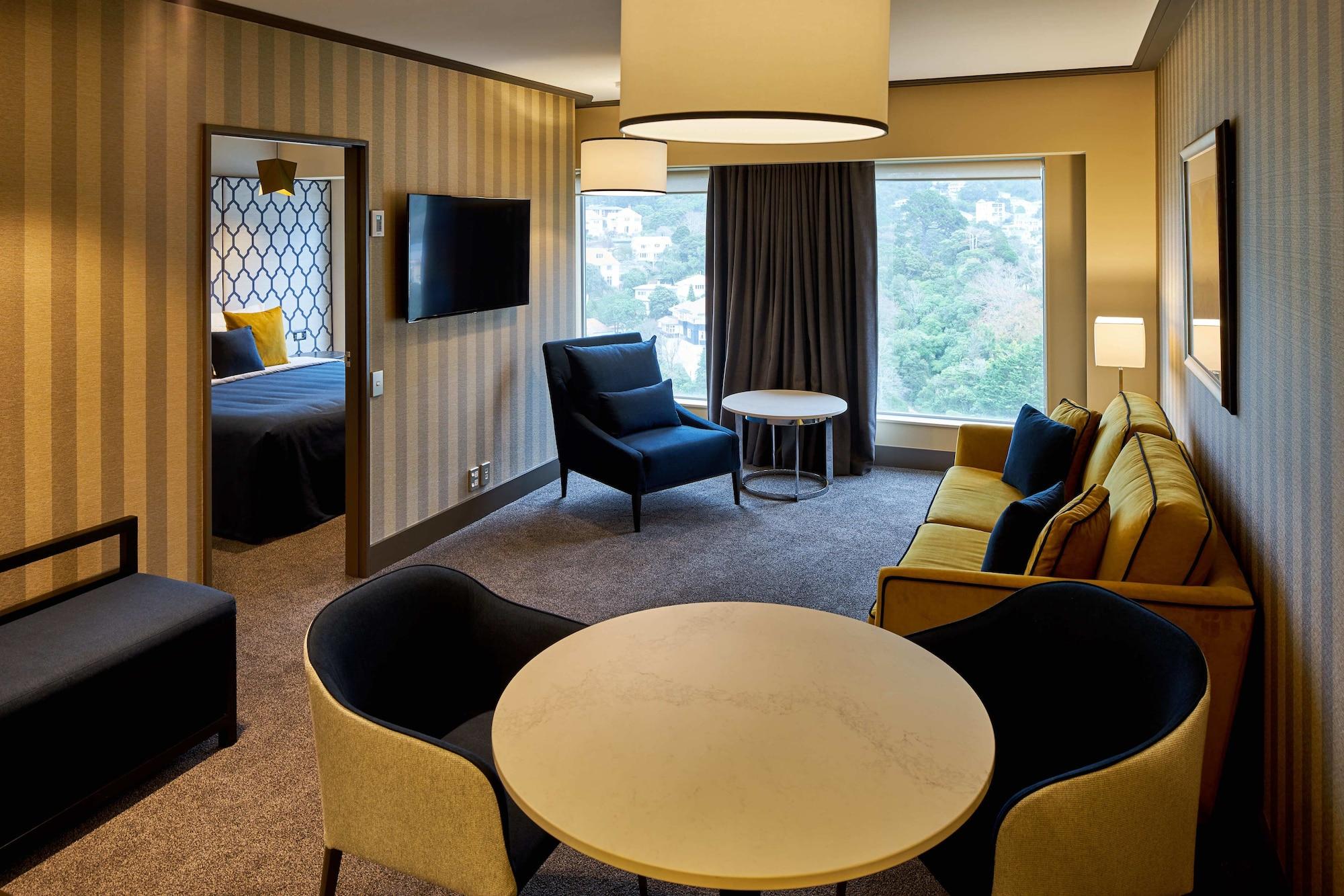 Bolton Hotel Wellington Bagian luar foto Suite at the hotel