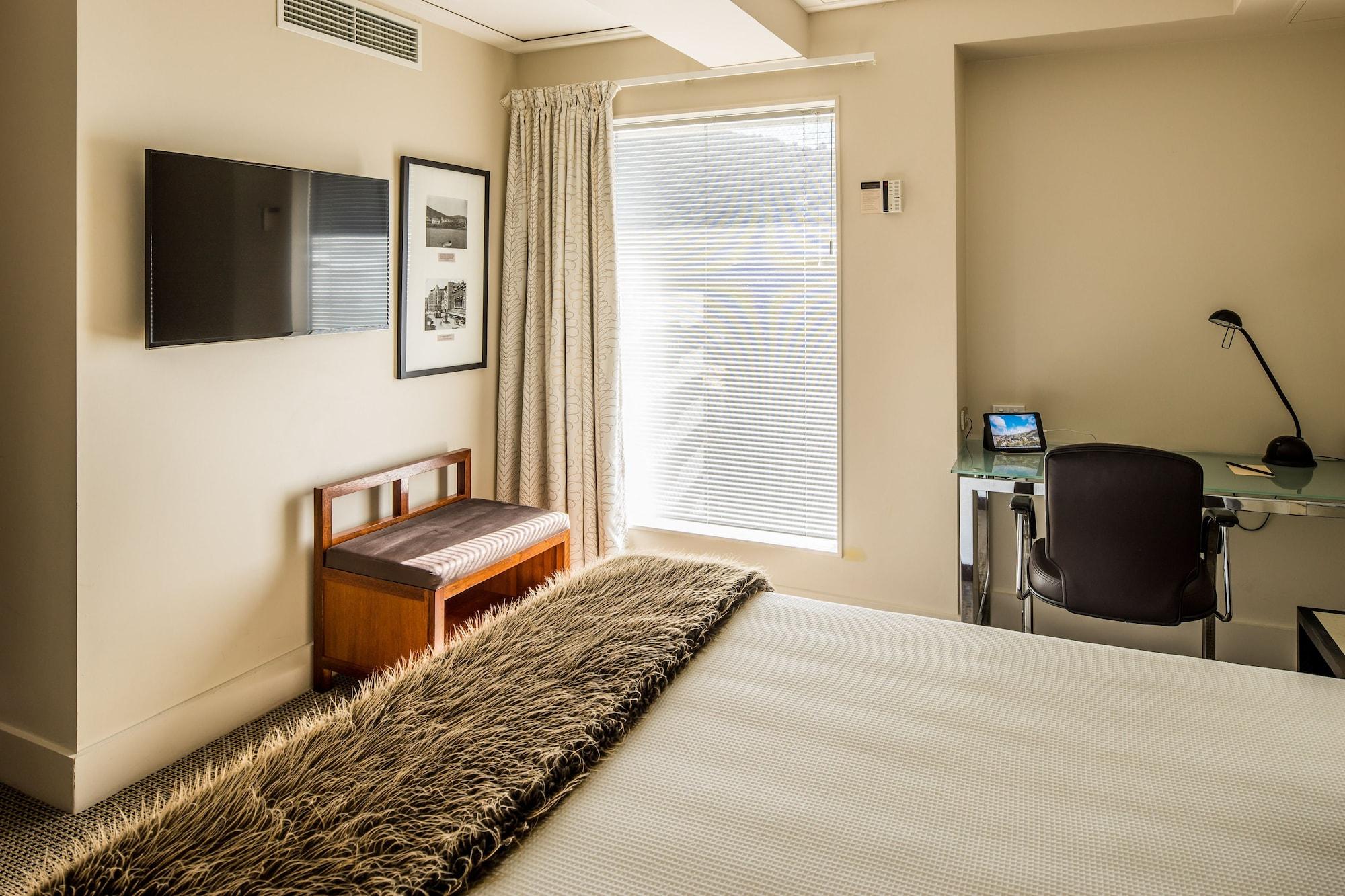 Bolton Hotel Wellington Bagian luar foto