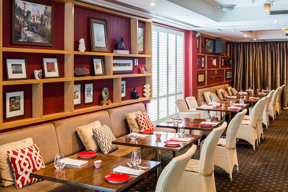 Bolton Hotel Wellington Bagian luar foto The restaurant